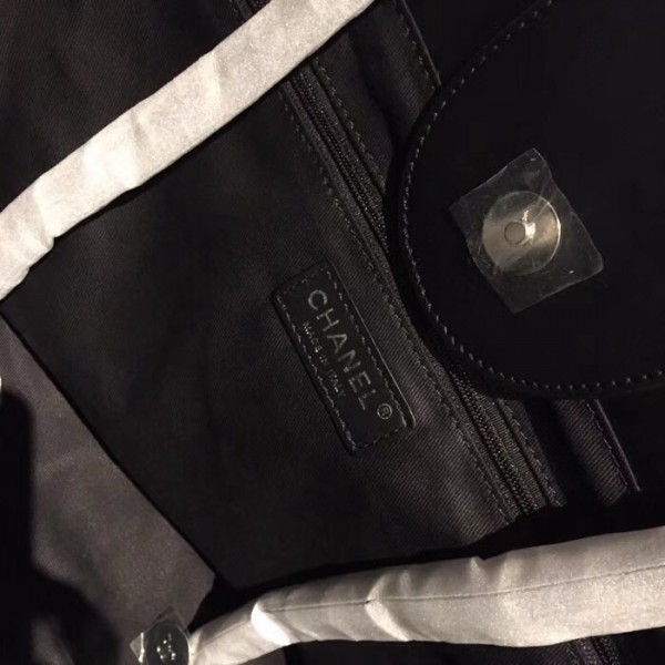 Chanel Shearling Deauville Maxi Shopping Bag A66942 Black 2018 Collection