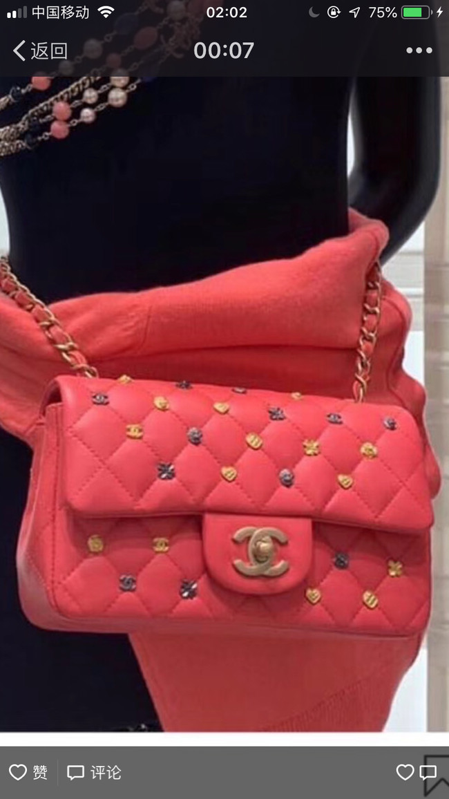 CHANEL Classic Handbag Lambskin Gold-Tone & Ruthenium-Finish Metal A01116 red 