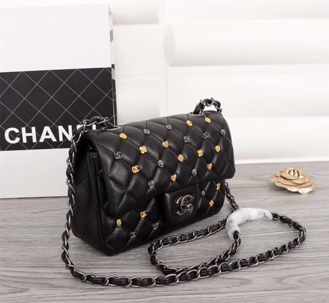 Chanel Classic Sheepskin Leather cross-body bag A1116 black silver-Tone Metal 