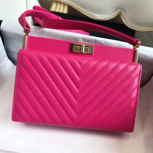Chanel Chevron Calfskin Reissue Clutch Bag Rosy F/W 2018 Collection