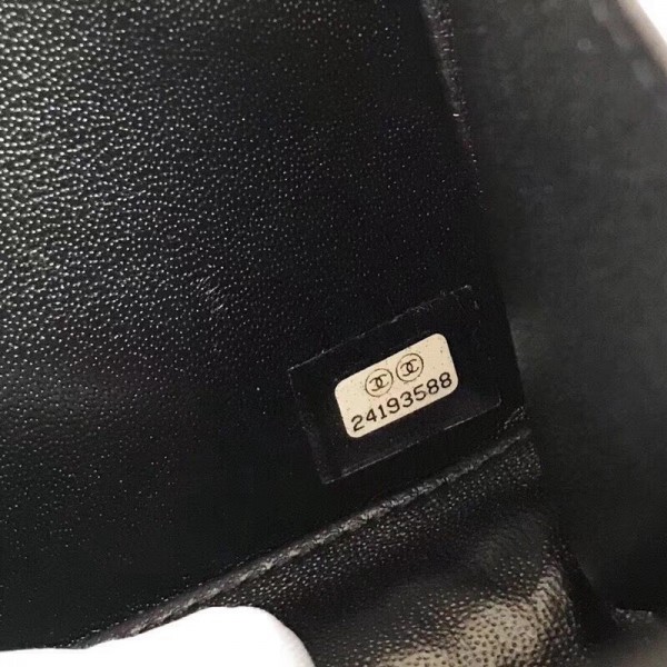 Chanel Chevron Calfskin Reissue Clutch Bag Black F/W 2018 Collection