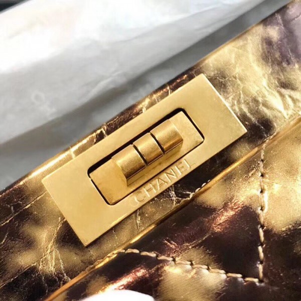 Chanel Gold Metallic Crumpled Calfskin Reissue Clutch Bag F/W 2018 Collection