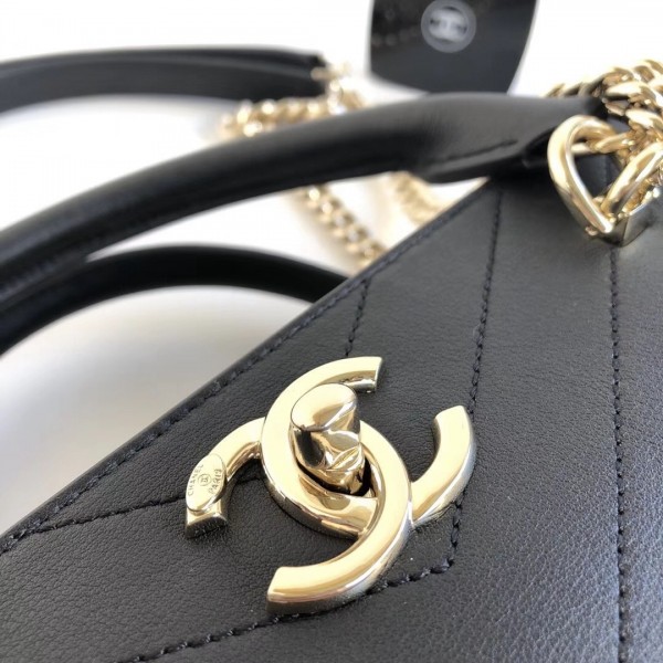 Chanel Coco Chevron Calfskin Large Shopping Bag A57553 Black 2018 Collection