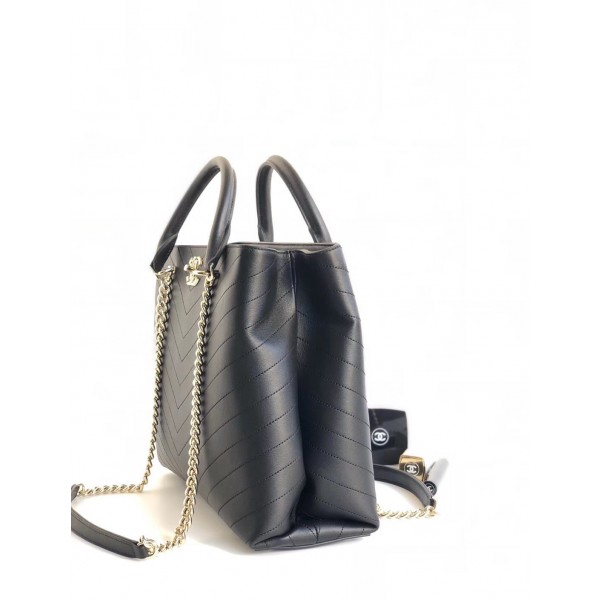 Chanel Coco Chevron Calfskin Large Shopping Bag A57553 Black 2018 Collection