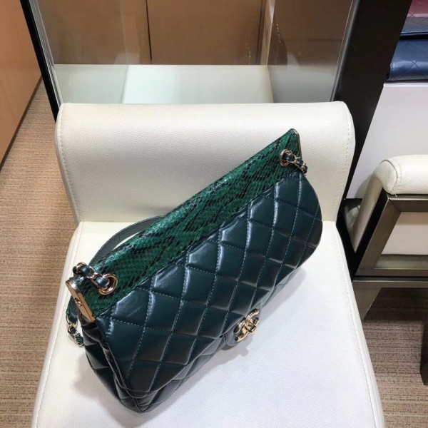 Chanel Lambskin/Python Flap Bag A57947 Green 2018