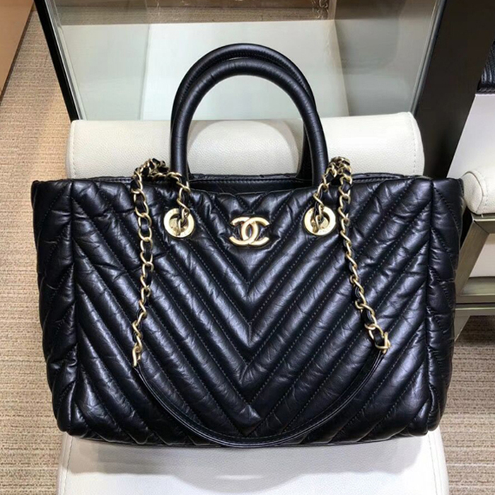 Chanel Chevron Aged Calfskin Large Shopping Bag A57974 Black 2018