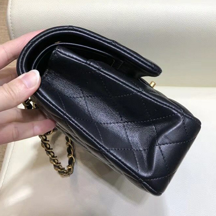 Chanel 18K Charms Medium Classic Flap Bag A01112 Black Gold 2018