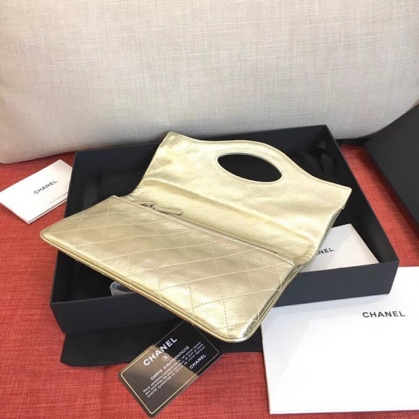 Chanel Metallic Crumpled Goatskin Chanel 31 Pouch Clutch A70521 Gold 2019