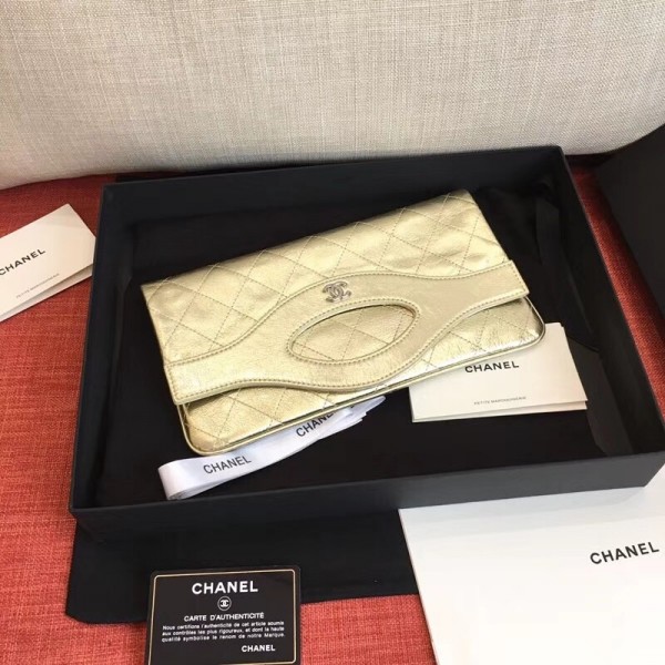 Chanel Metallic Crumpled Goatskin Chanel 31 Pouch Clutch A70521 Gold 2019
