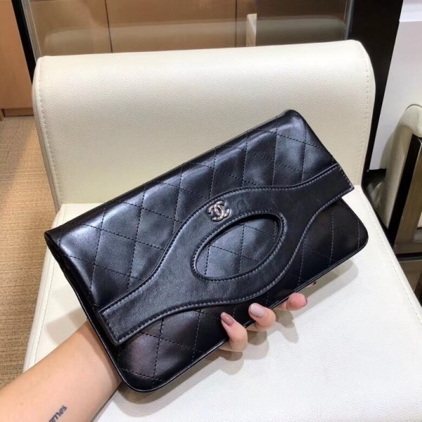 Chanel Calfskin Chanel 31 Pouch Clutch A70520 Black 2019
