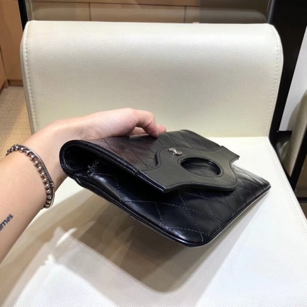 Chanel Calfskin Chanel 31 Pouch Clutch A70520 Black 2019