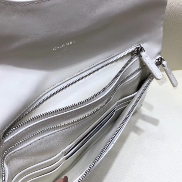 Chanel Calfskin Chanel 31 Pouch Clutch A70520 White 2019