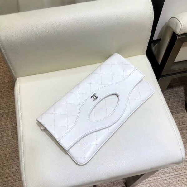 Chanel Calfskin Chanel 31 Pouch Clutch A70520 White 2019