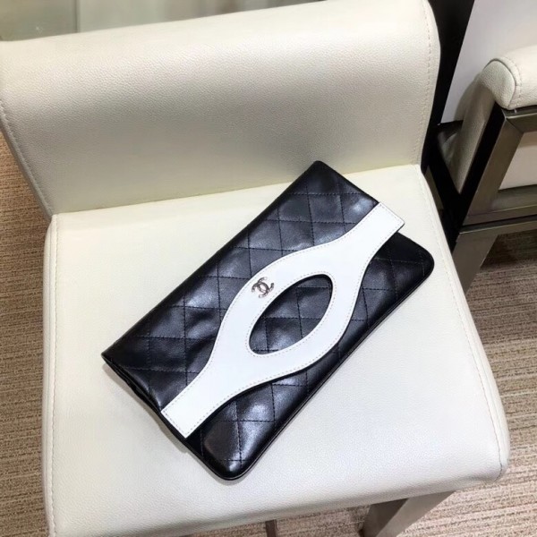 Chanel Calfskin Chanel 31 Pouch Clutch A70520 Black/White 2019