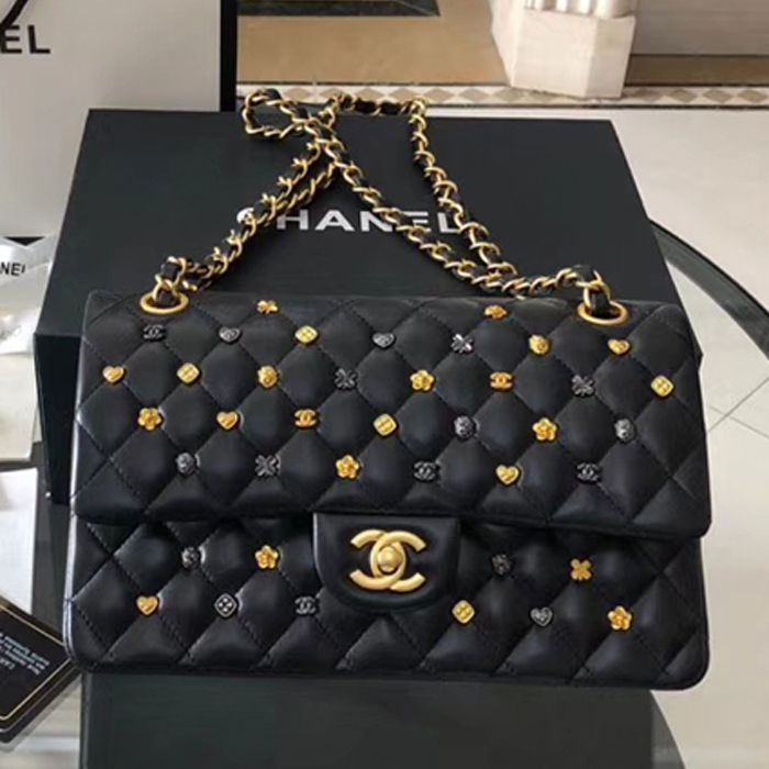 Chanel 18K Charms Medium Classic Flap Bag A01112 Black Gold 2018