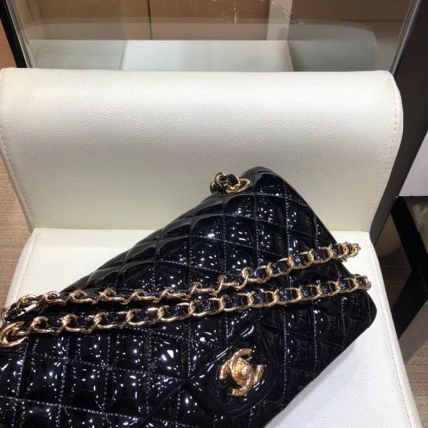 Chanel Classic Flap Medium Bag Black in Patent Leather with Gold Hardware
