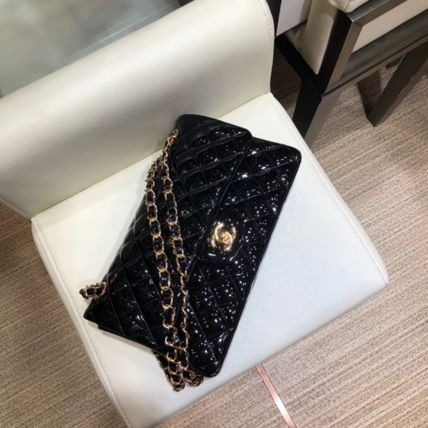 Chanel Classic Flap Medium Bag Black in Patent Leather with Gold Hardware