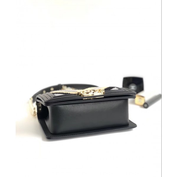 Chanel Chevron Embroidered Calfskin/Lurex Boy  Small Flap Bag A67085 Black/Yellow/Blue 2019