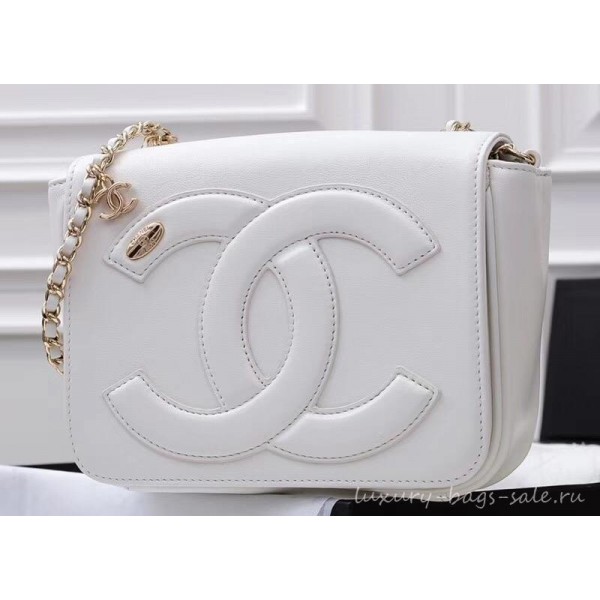 Chanel Lambskin CC Logo Flap Bag AS0321 White 2019