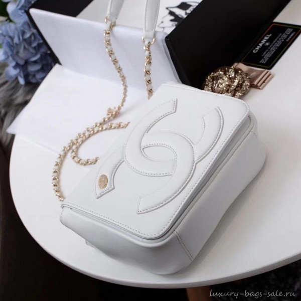 Chanel Lambskin CC Logo Flap Bag AS0321 White 2019