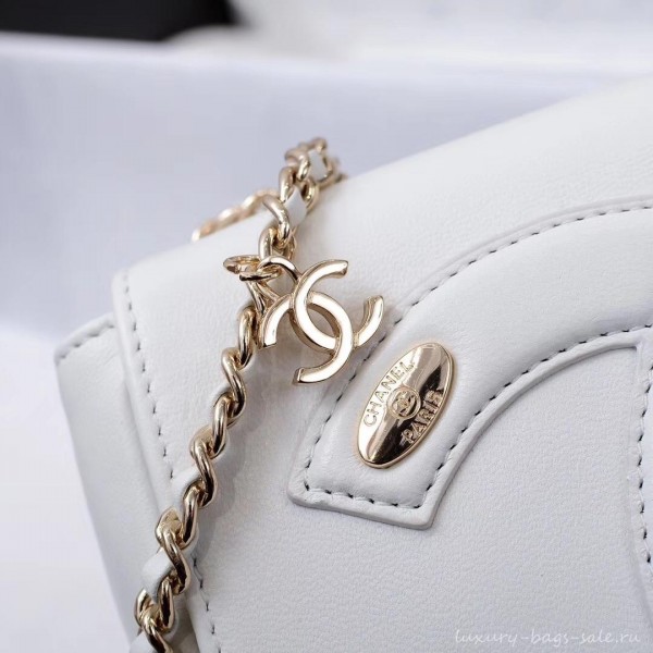 Chanel Lambskin CC Logo Flap Bag AS0321 White 2019