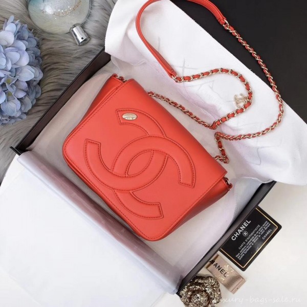 Chanel Lambskin CC Logo Flap Bag AS0321 Red 2019