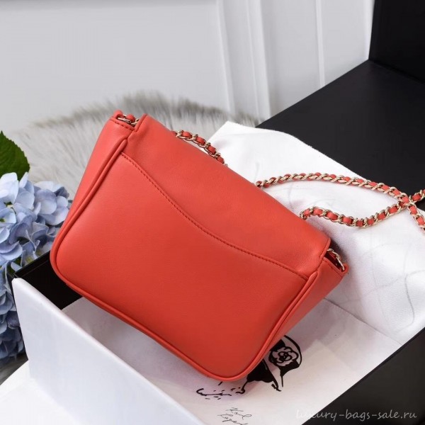 Chanel Lambskin CC Logo Flap Bag AS0321 Red 2019