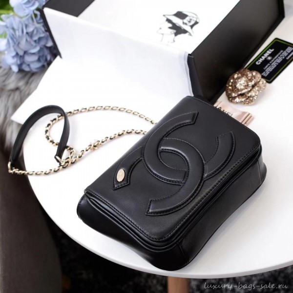 Chanel Lambskin CC Logo Flap Bag AS0321 Black 2019