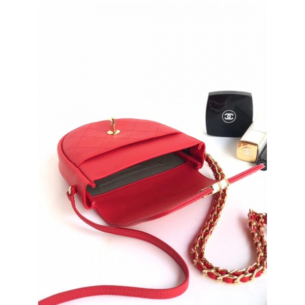 Chanel Casual Trip Messenger Flap Bag AS0143 Red 2019