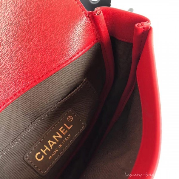 Chanel Casual Trip Messenger Flap Bag AS0143 Red 2019