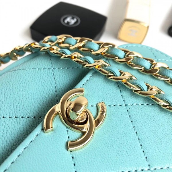Chanel Casual Trip Messenger Flap Bag AS0143 Light Green 2019