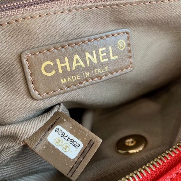 Chanel Casual Trip Medium Camera Case Bag AS0140 Red 2019