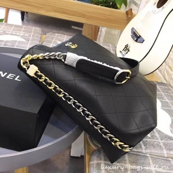Chanel hobo handbag AS0414 black