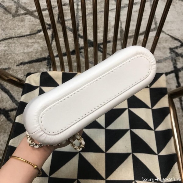 Chanel Gabrielle Clutch on Chain/Mini Bag A94505 White 2019 Collection