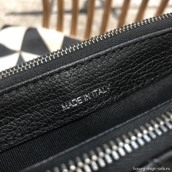 Chanel Gabrielle Clutch on Chain/Mini Bag in Grained Leather A94505 Black 2019 Collection