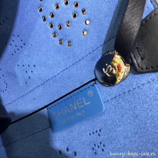 Chanel Eyelet Calfskin Drawstring Bucket Bag AS0304 Black 2019 Collection