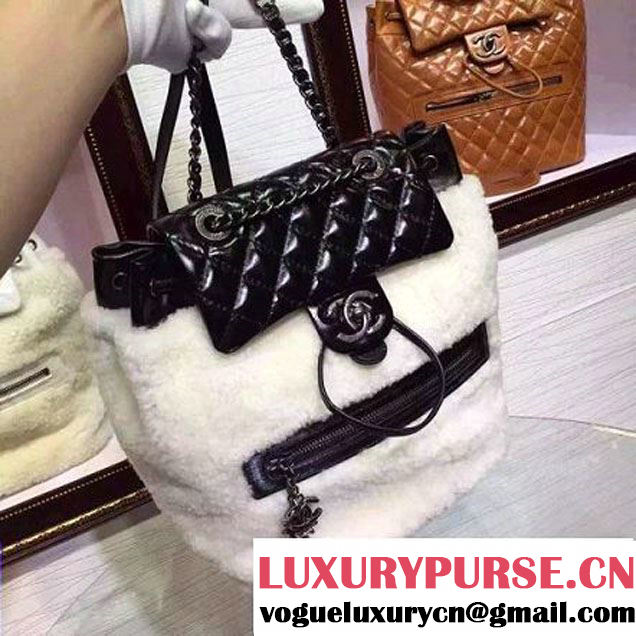 Chane Black Calfskin and Shearling Backpack A92976 Paris-Salzburg 2015 (2a136-071324 )