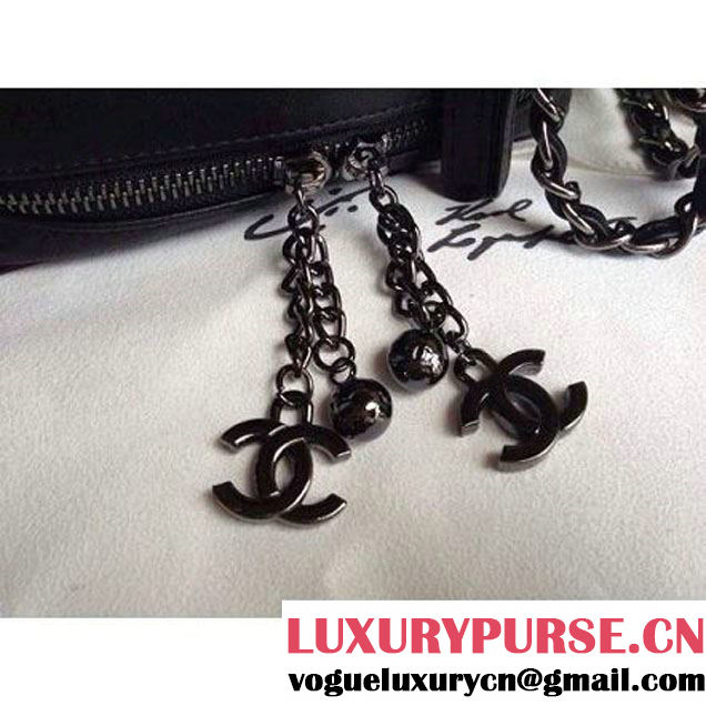 Chanel runway case bag in black (C2288 ) (C2288 )