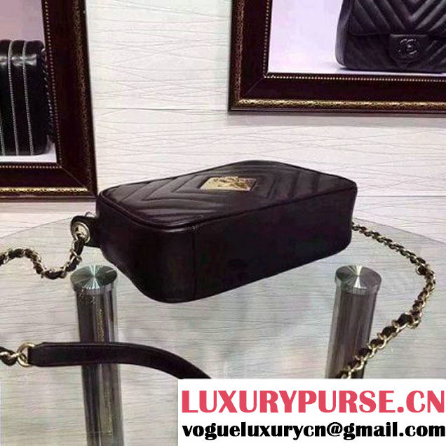 Chanel Black Chevron Camera Case Bag Fall 2015 Runway (2a136-053176 )