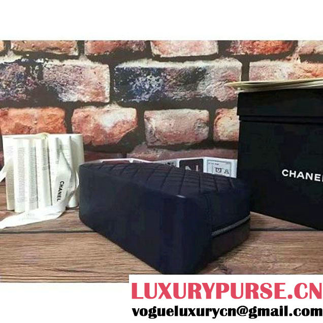 Chanel Lambskin Cosmetic Pouch Large Bag Navy Blue 2016 (2B038-6082320 )