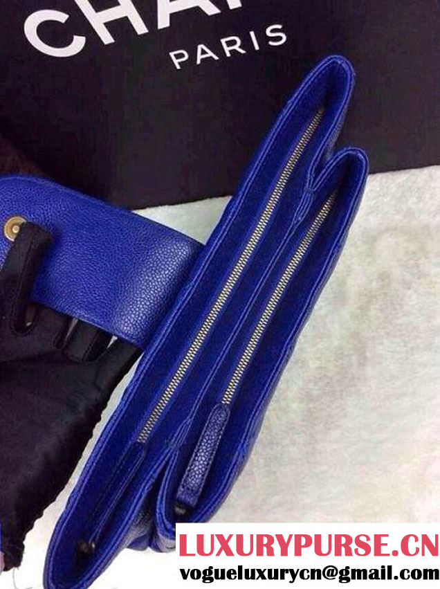 Chanel Blue Clutch Bag in Grained Calfskin CC tab - Spring Summer 2014