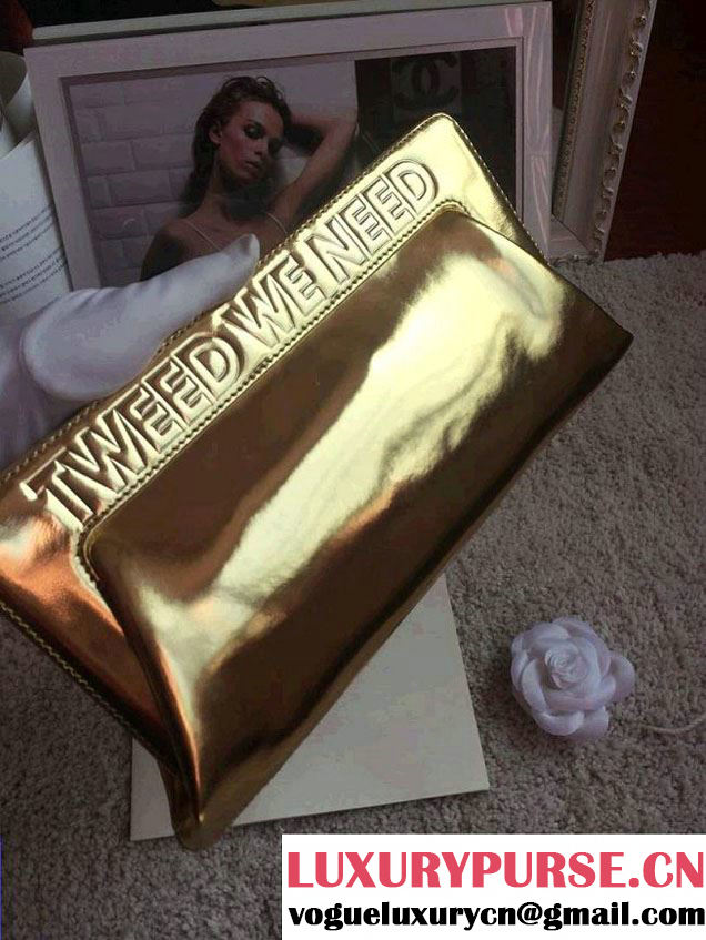Chanel Gold Clutch "TWEED WE NEED"  Runway 2015