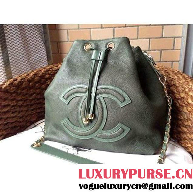 Chanel Drawstring Bucket Bag With A Big CC Signature in Green (1a086-060625 )