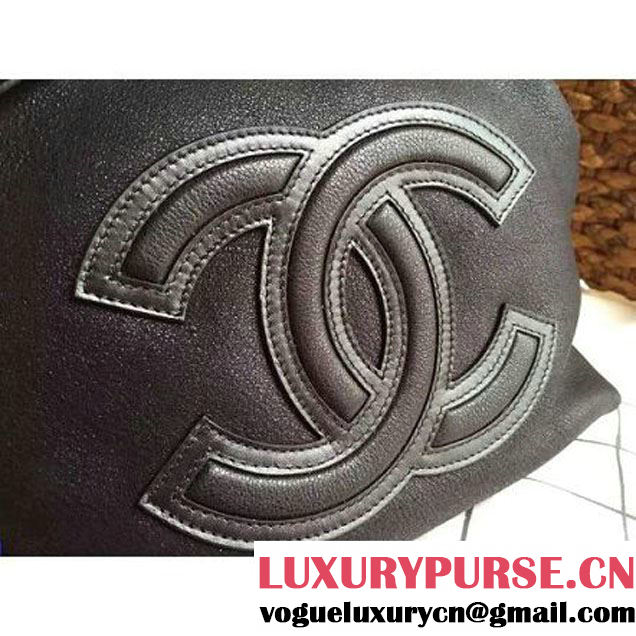 Chanel Drawstring Bucket Bag With A Big CC Signature in Black (1a086-060629 )