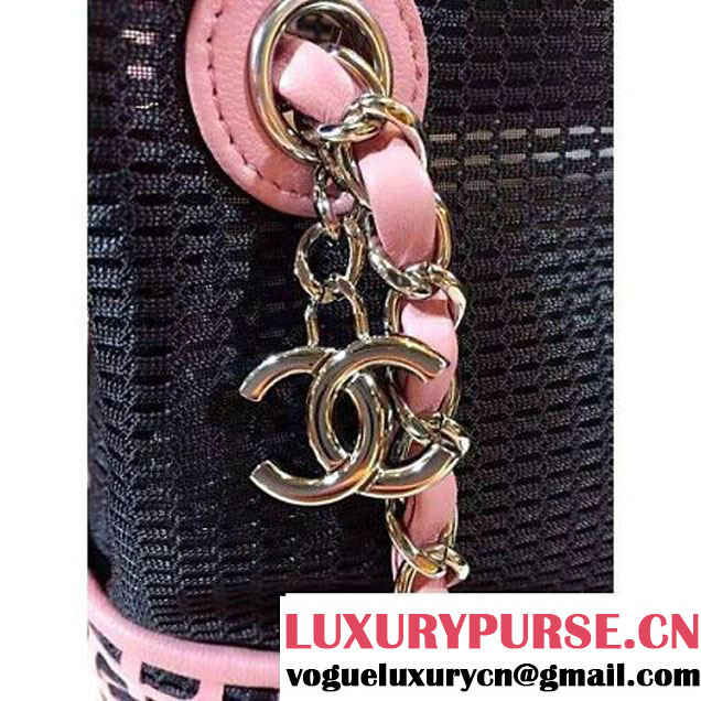 Chanel Hollowed-out Drawstring Bucket Bag in Pink 2015 (2a020-071402 )