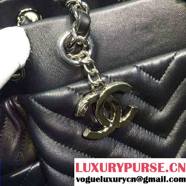 Chanel Black Smooth Calfskin Small Drawstring Bag A91135 Spring-Summer 2016 (2A057-6031408 )