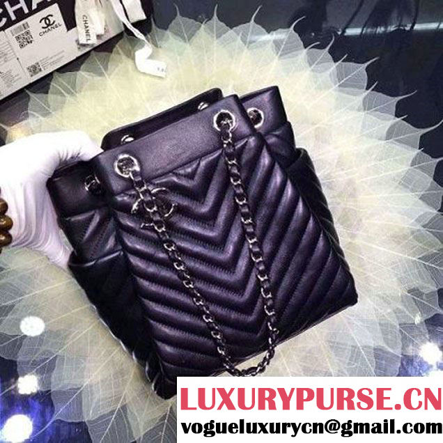 Chanel Black Smooth Calfskin Small Drawstring Bag A91135 Spring-Summer 2016 (2A057-6031408 )
