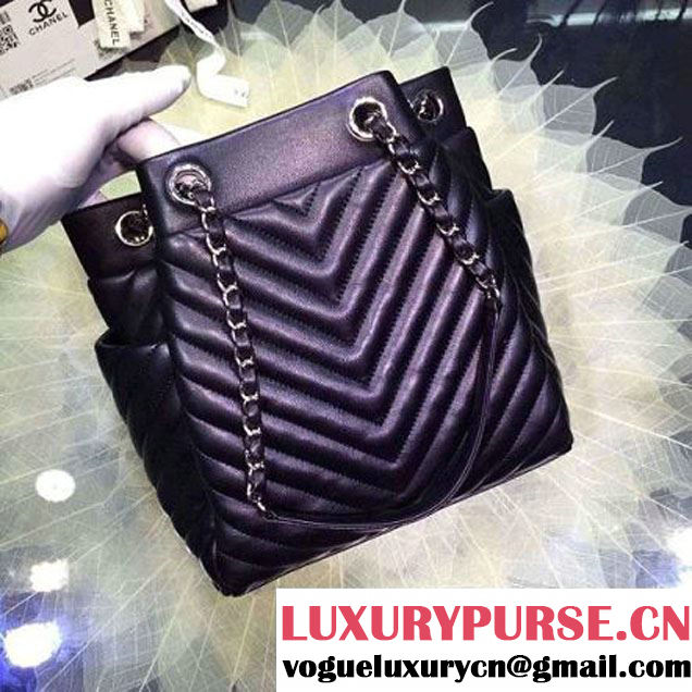 Chanel Black Smooth Calfskin Small Drawstring Bag A91135 Spring-Summer 2016 (2A057-6031408 )