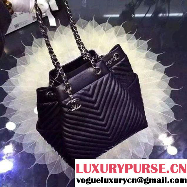 Chanel Black Calfskin Large Drawstring Bag A91136 Spring-Summer 2016 (2A057-6031806 )