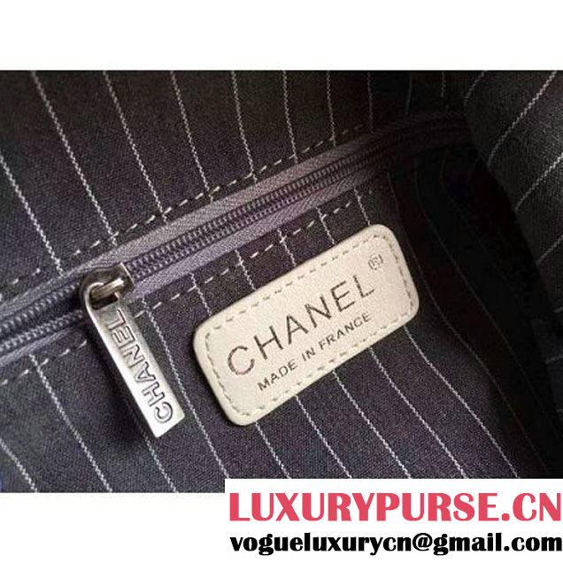 Chanel Calfskin Drawstring Bucket Bag 2016 Paris Off-White (1a086-6052733 )